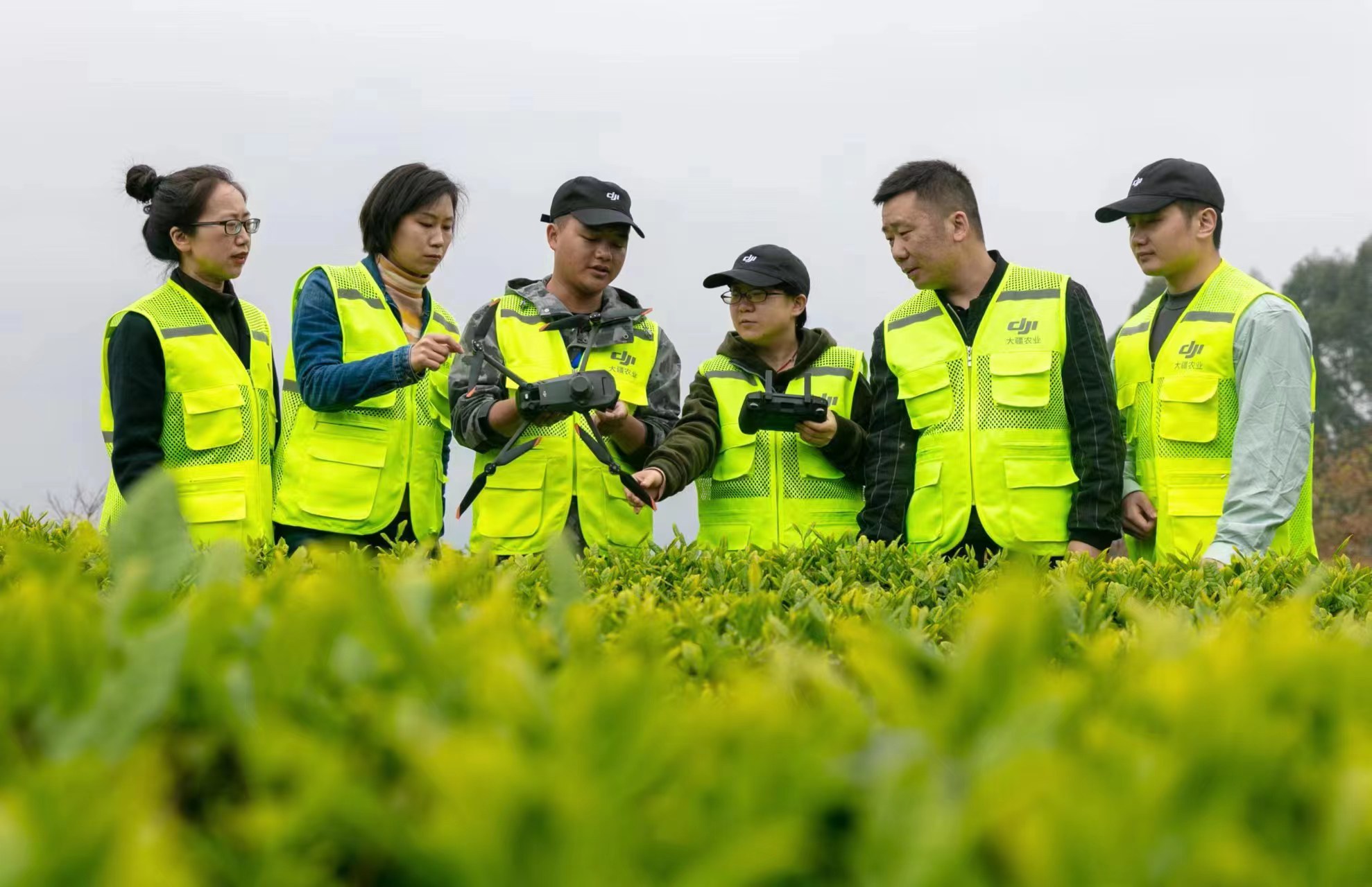 无人机现场教学演示.jpg 新球体育