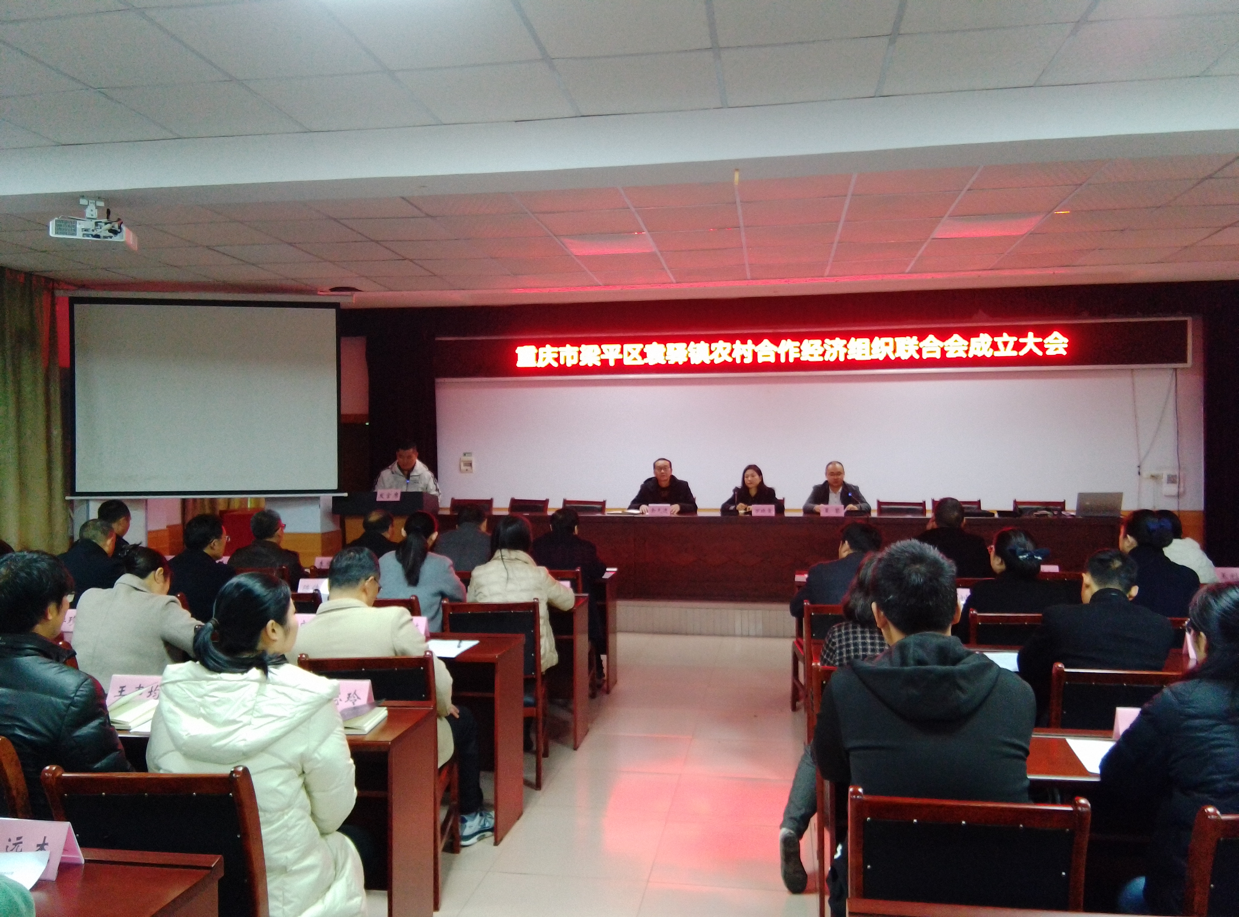 8b6aa77a531fd7b87bb39c64c080f645.jpg 新球体育